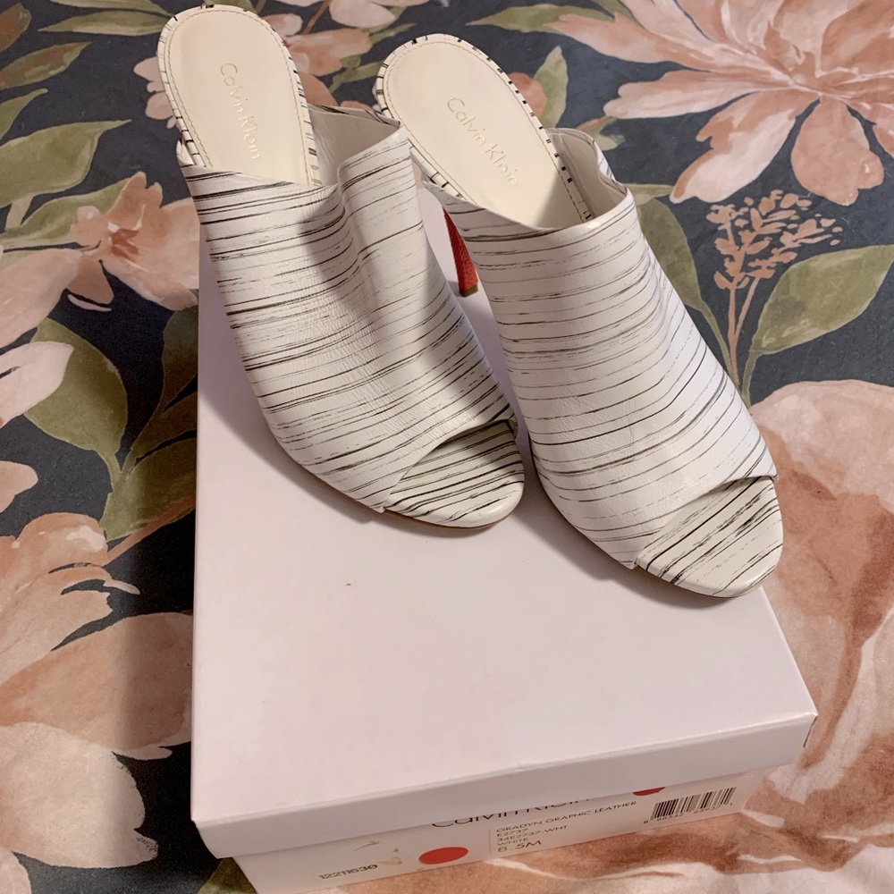 Calvin Klein Shoes, Size 8, White with Black strips. Excellent condition